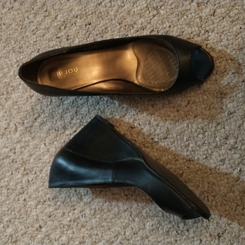 Bijou New York Black Wedge Shoes
